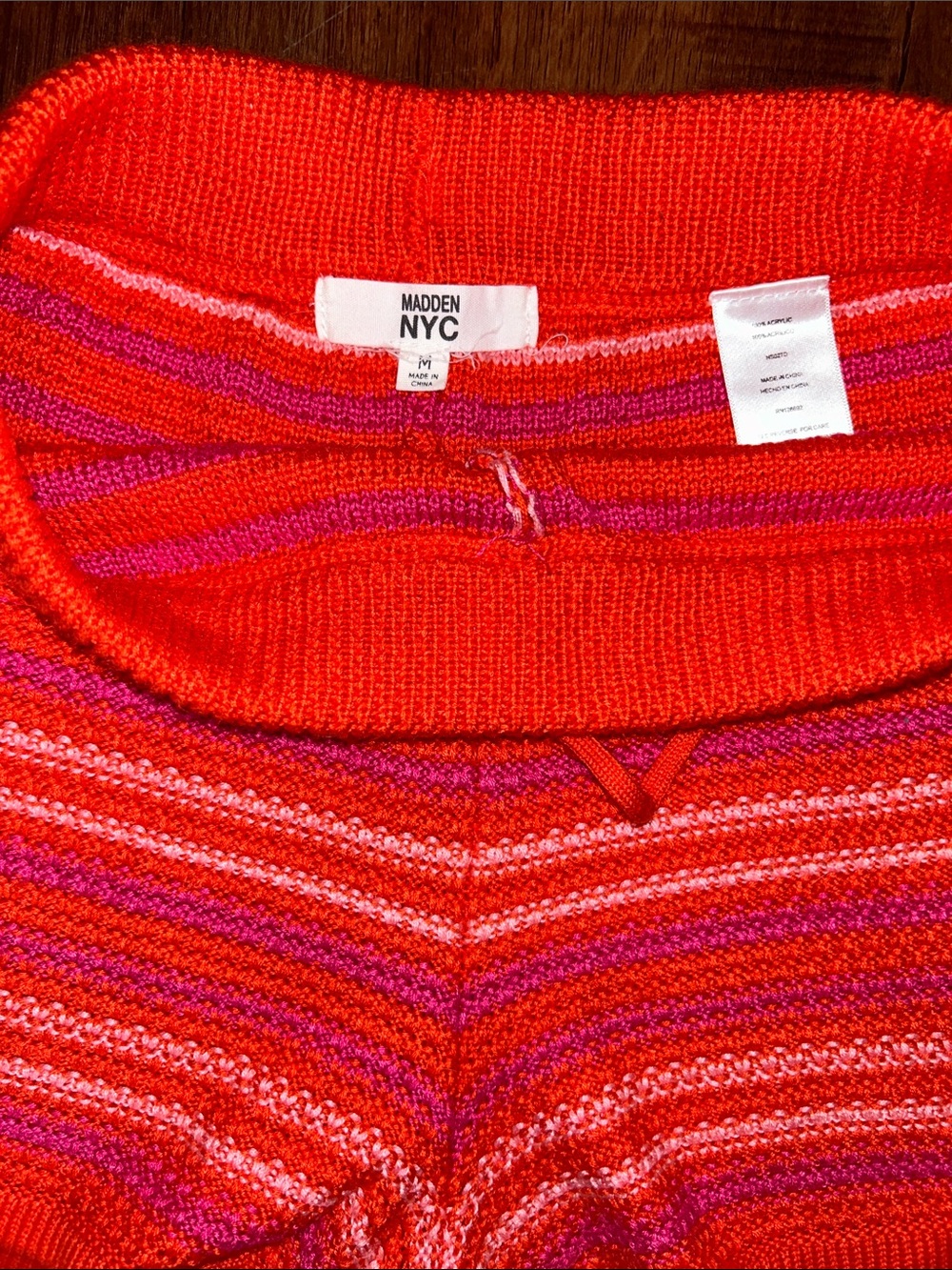 Madden NYC Orange and Pink Crochet Drawstring Shorts - Women’s Medium - Picture 3 of 4